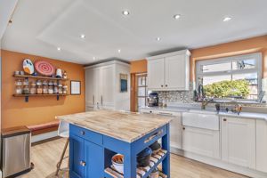 Photo 19- click for photo gallery